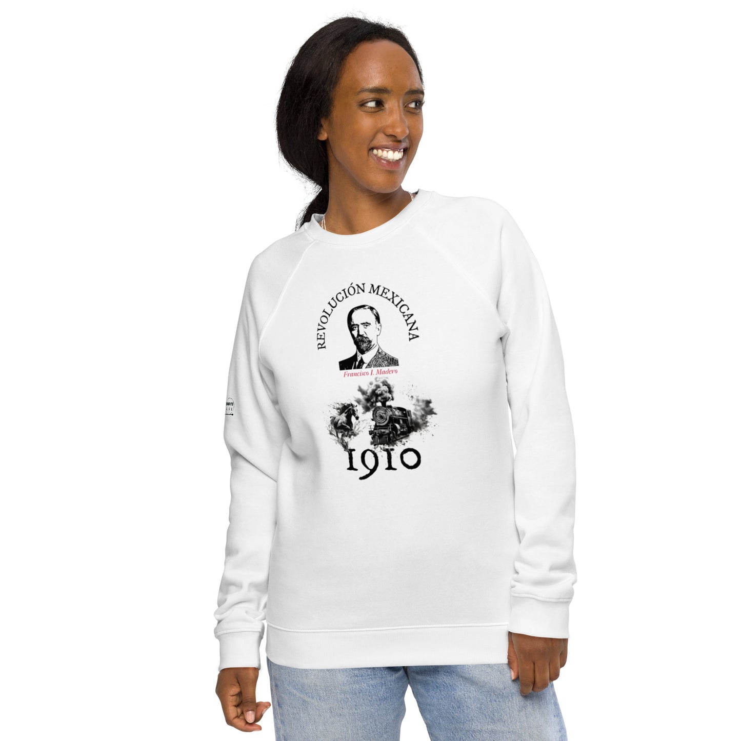 Francisco I. Madero organic raglan sweatshirt in smiling woman